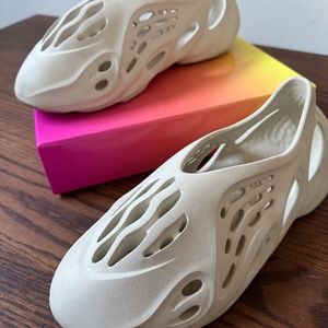 Yeezy Foam Runner - Mens 13